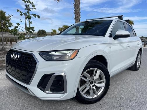 2022 Audi Q5 45 S line quattro Premium