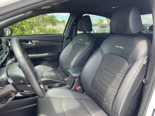 2021 Kia Forte GT-Line