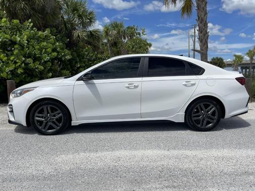 2021 Kia Forte GT-Line