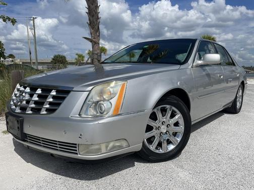 2008 Cadillac DTS W/1SC LEATHER SEATS
