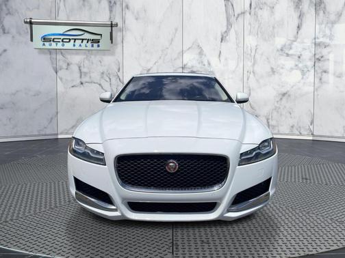 2016 Jaguar XF 35t Premium