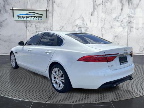 2016 Jaguar XF 35t Premium