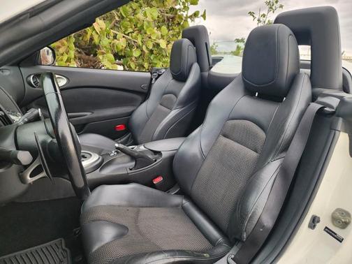 2014 Nissan 370Z Touring