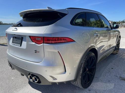 2019 Jaguar F-PACE SVR