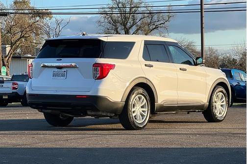 2021 Ford Explorer BASE