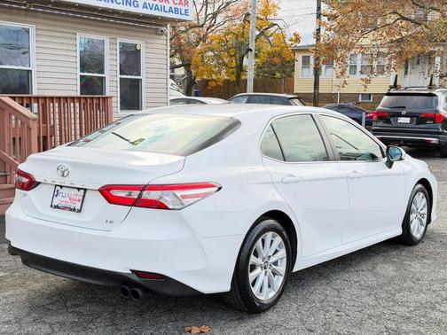 2018 Toyota Camry LE