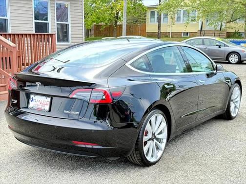 2019 Tesla Model 3 Performance