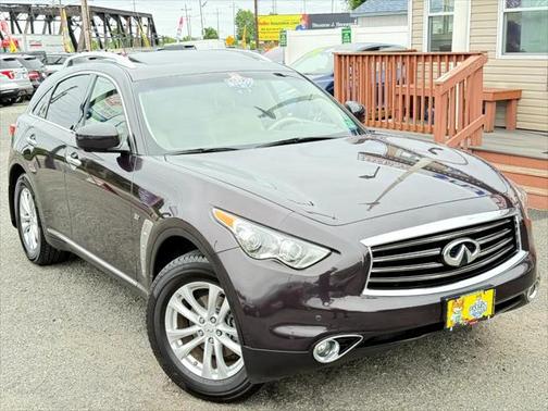 2014 INFINITI QX70 Base