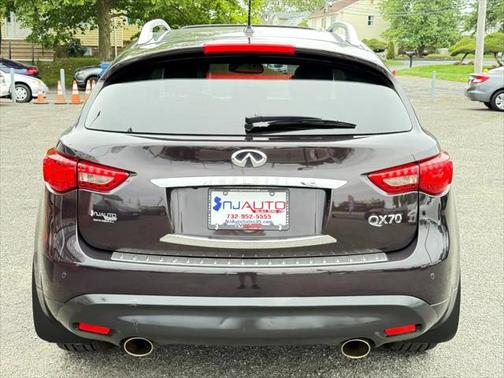 2014 INFINITI QX70 Base