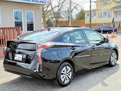 2017 Toyota Prius Three