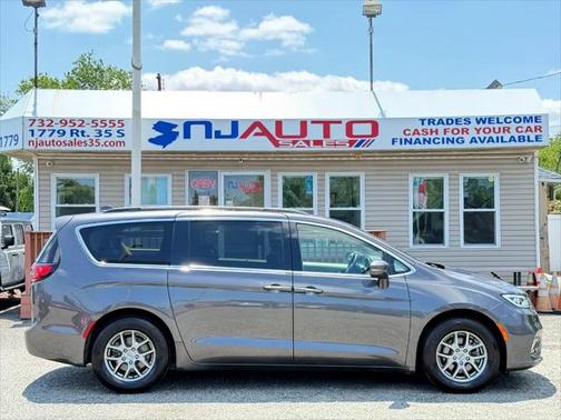 2021 Chrysler Pacifica Touring Plus
