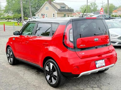 2017 Kia Soul +