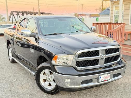 2018 RAM 1500 SLT
