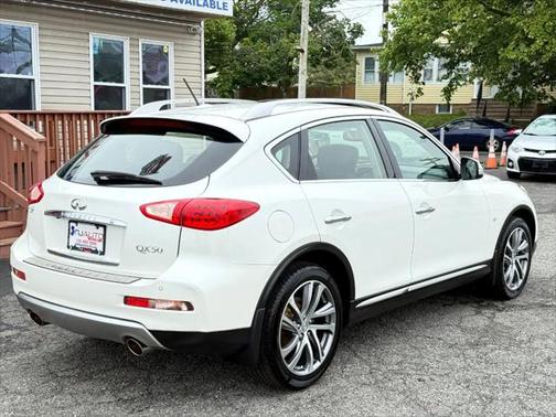 2017 INFINITI QX50 Base