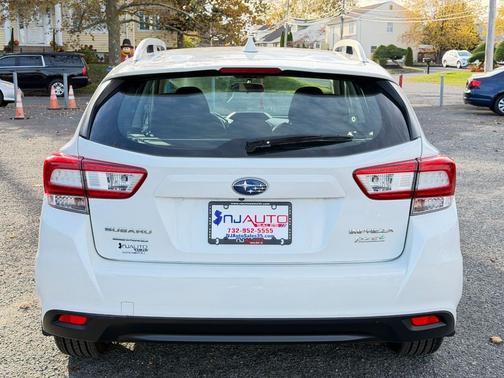 2017 Subaru Impreza 2.0i Premium