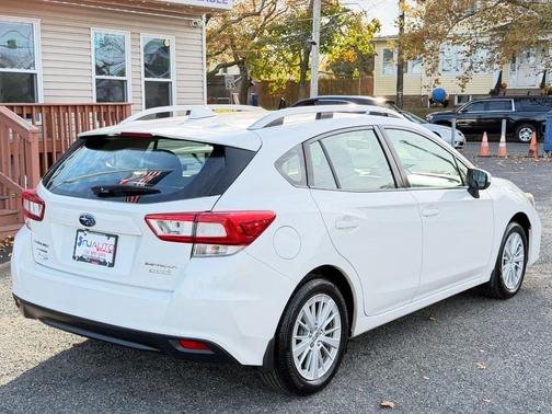 2017 Subaru Impreza 2.0i Premium