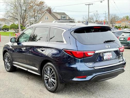2017 INFINITI QX60 Base