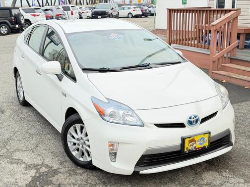 2014 Toyota Prius Plug-in Advanced
