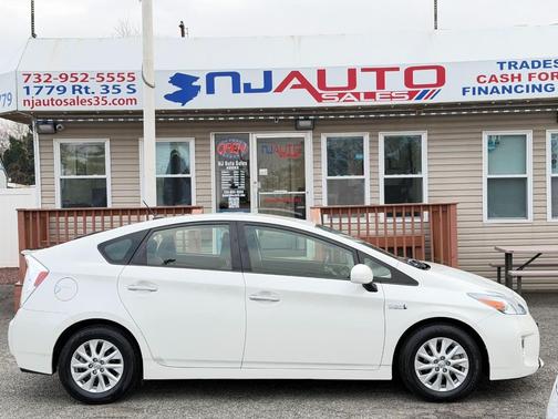 2014 Toyota Prius Plug-in Advanced