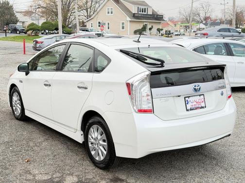 2014 Toyota Prius Plug-in Advanced