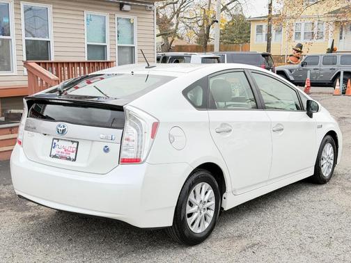 2014 Toyota Prius Plug-in Advanced