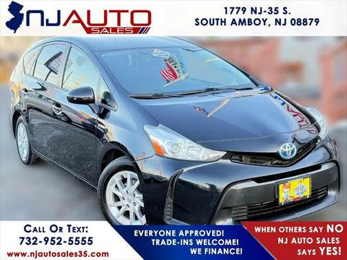 2016 Toyota Prius v Two