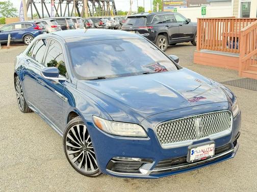 Rhapsody Blue 2017 Lincoln Continental Black Label AWD