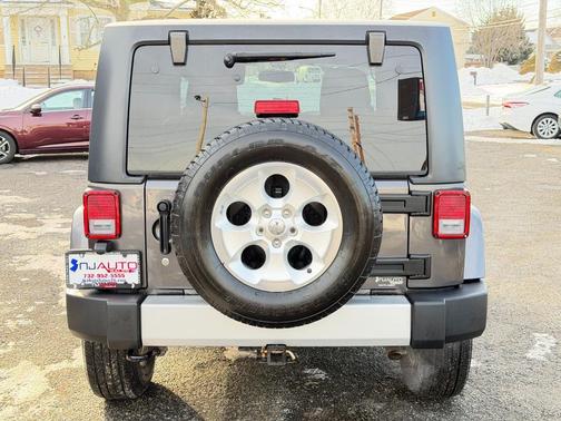 2014 Jeep Wrangler Sahara