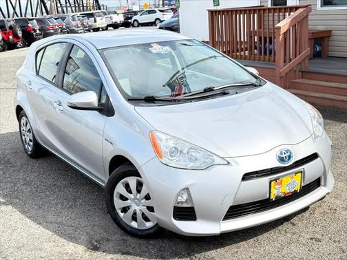 2013 Toyota Prius c Three