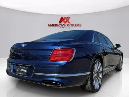 Light Sapphire by Mulliner 2023 Bentley Flying Spur Mulliner W12