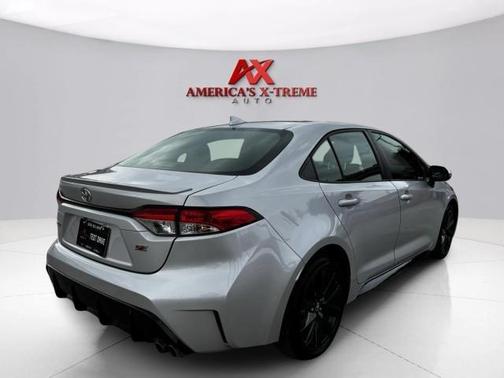 Classic Silver Metallic 2024 Toyota Corolla SE