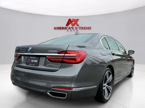 2017 BMW 750 i