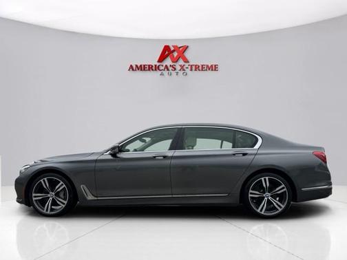 2017 BMW 750 i
