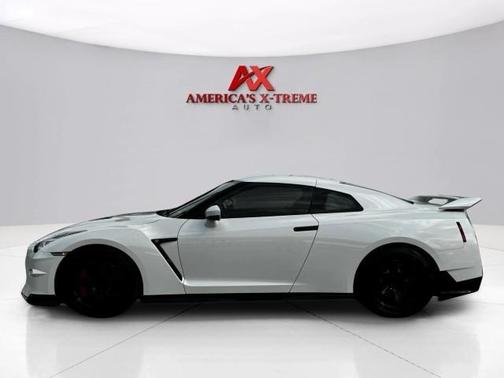 White 2024 Nissan GT-R T-spec