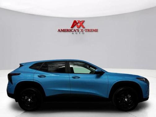 2025 Chevrolet Trax LS