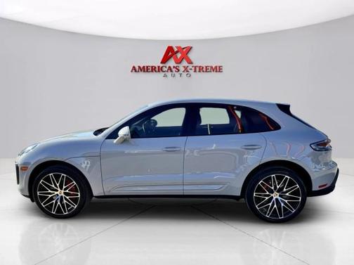 2022 Porsche Macan S