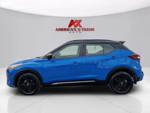 2023 Nissan Kicks SR