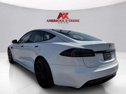 2022 Tesla Model S Plaid