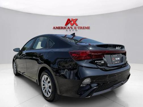 2022 Kia Forte FE