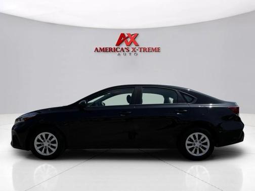 2022 Kia Forte FE