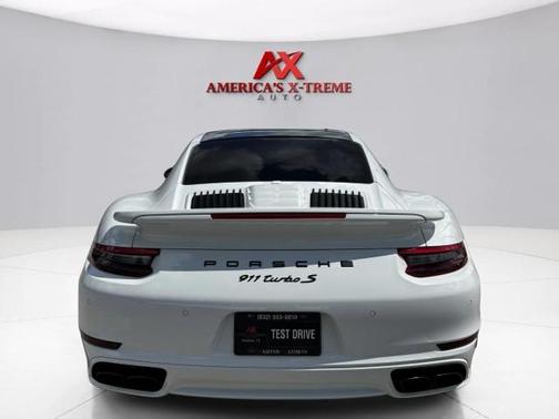 2017 Porsche 911 Turbo S