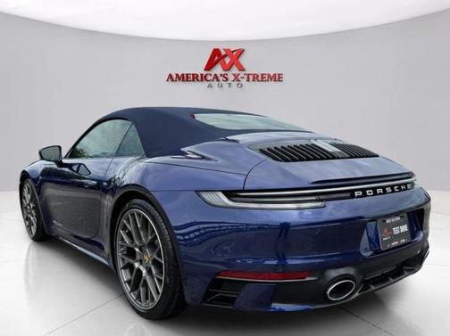 Gentian Blue Metallic 2024 Porsche 911 Carrera