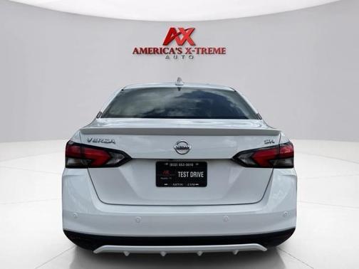 Aspen White 2021 Nissan Versa 1.6 SR