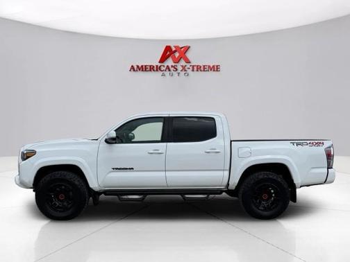 White 2022 Toyota Tacoma SR