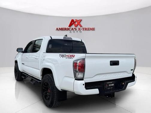 White 2022 Toyota Tacoma SR