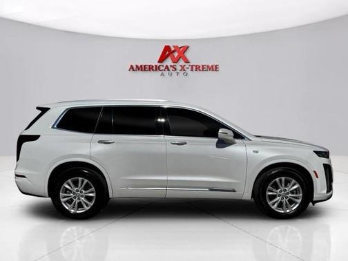Crystal White Tri-Coat 2023 Cadillac XT6 Luxury FWD