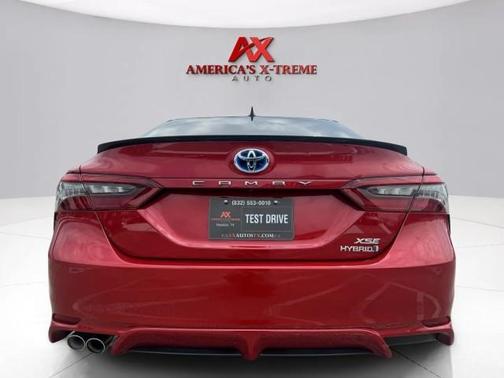 2022 Toyota Camry Hybrid XSE