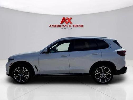 Mineral White Metallic 2020 BMW X5 xDrive50i
