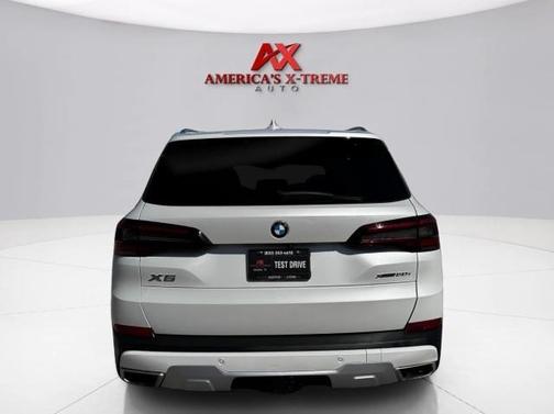 Mineral White Metallic 2020 BMW X5 xDrive50i