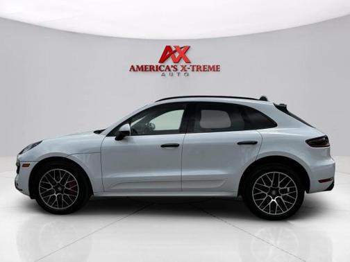 2017 Porsche Macan Turbo